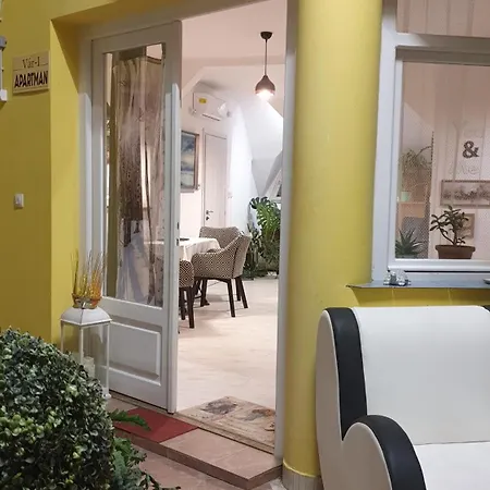Apartment Var-i