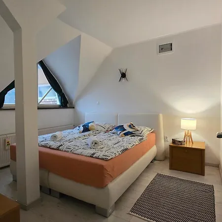 Var-i Apartmán *